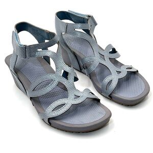 Baretraps Raeanne Light Blue Wedge Sandals Size 8 Strappy Gladiator Comfort Shoe